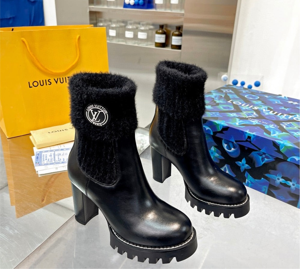 new Louis V woman boots